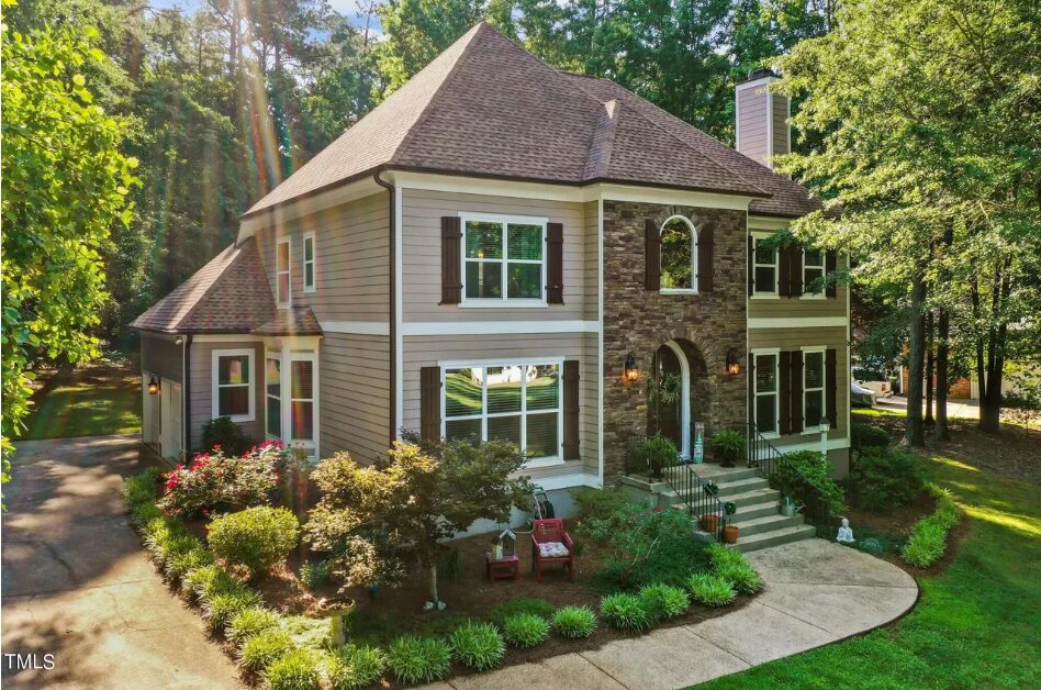 Home in daytime before lighting
